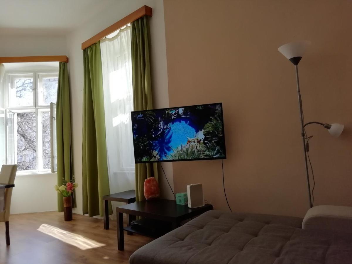 Anna Apartman 埃格尔 外观 照片