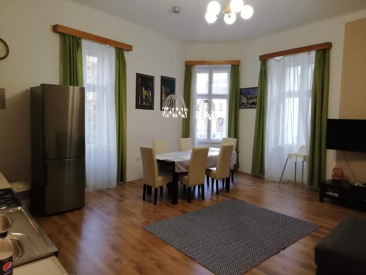 Anna Apartman 埃格尔 外观 照片